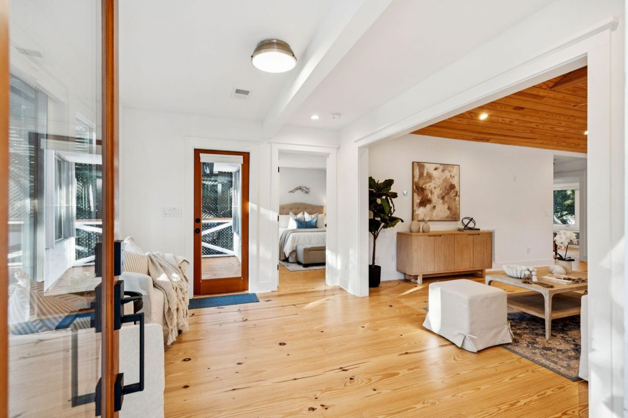 816 Palm Boulevard Photo 10