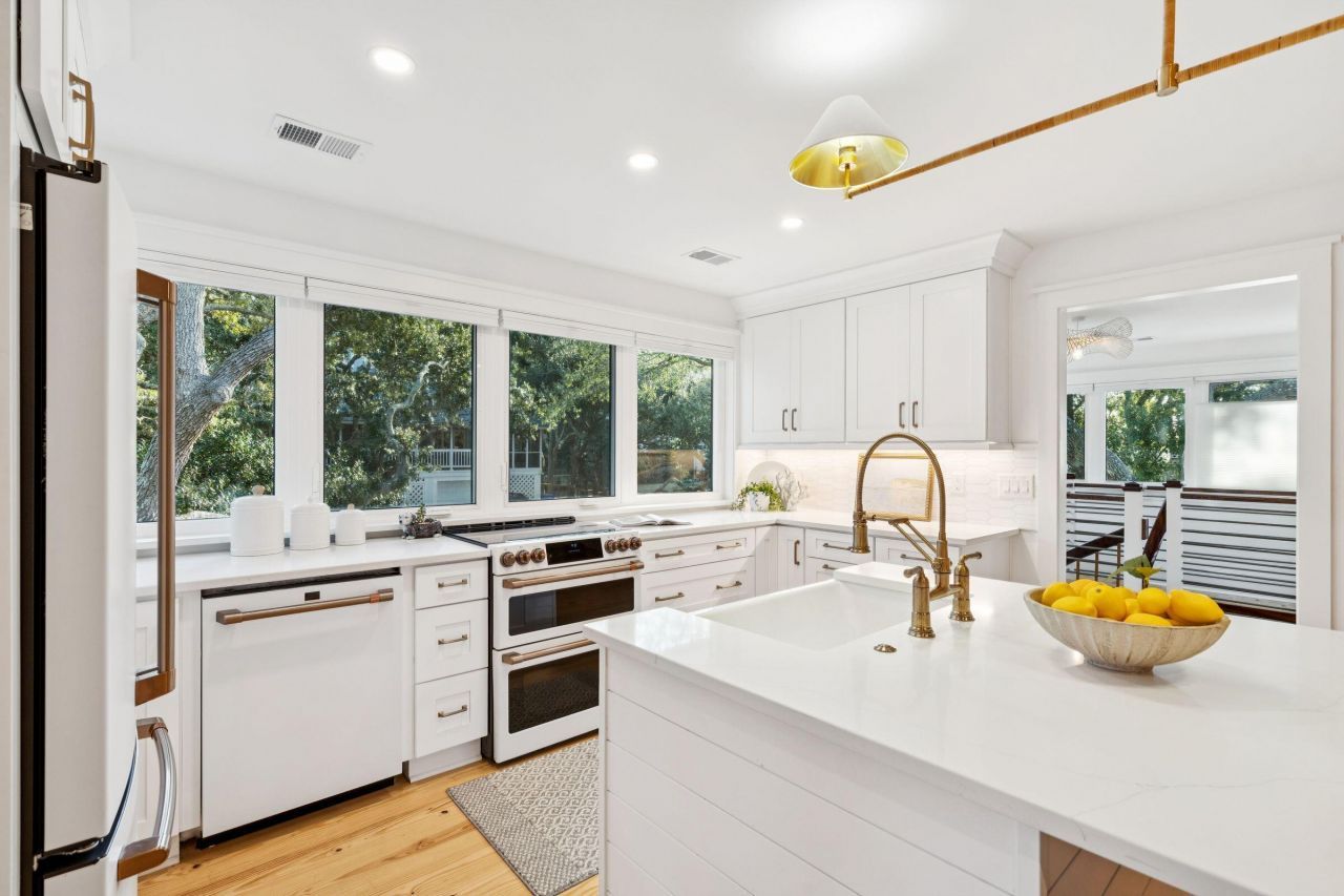 816 Palm Boulevard Photo 28