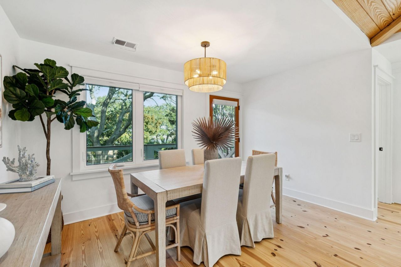 816 Palm Boulevard Photo 36