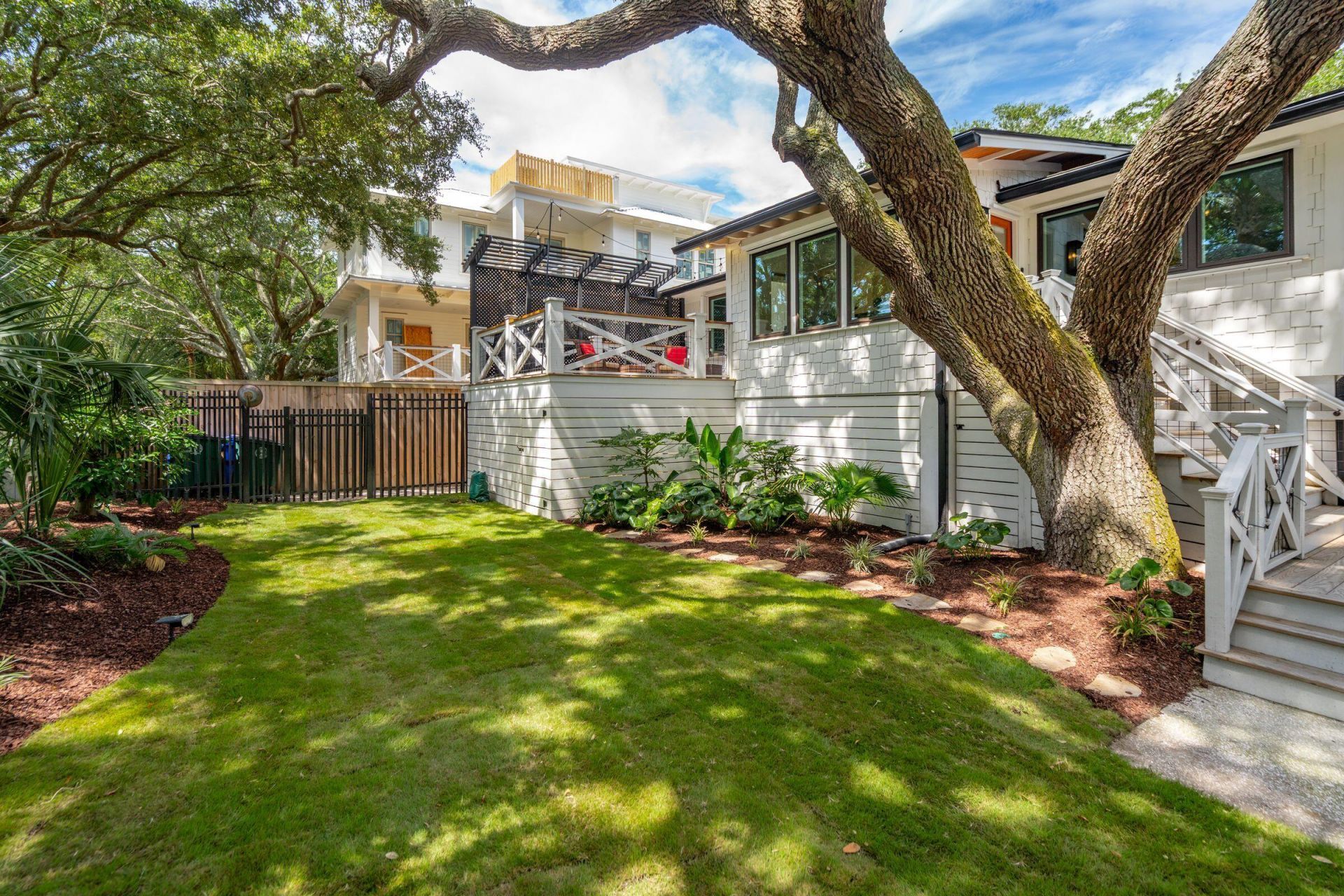 816 Palm Boulevard Photo 4