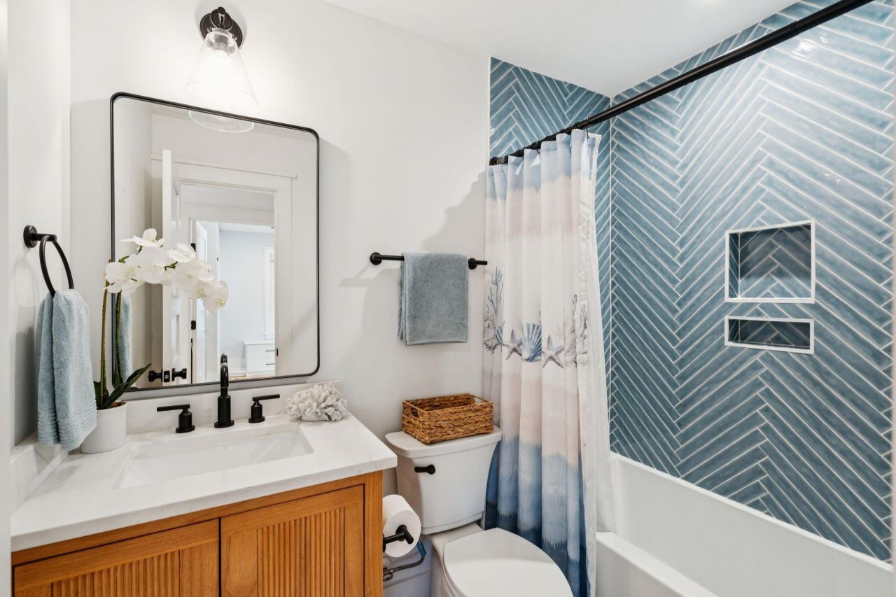 816 Palm Boulevard Photo 52