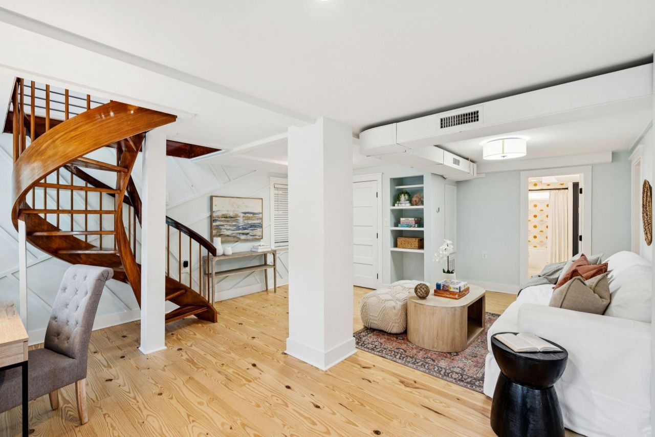 816 Palm Boulevard Photo 57