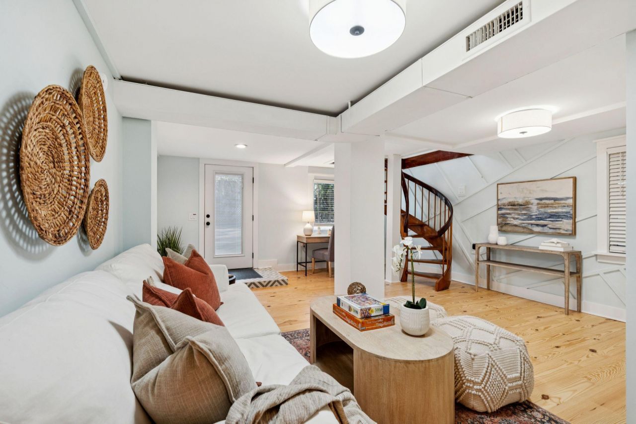 816 Palm Boulevard Photo 62