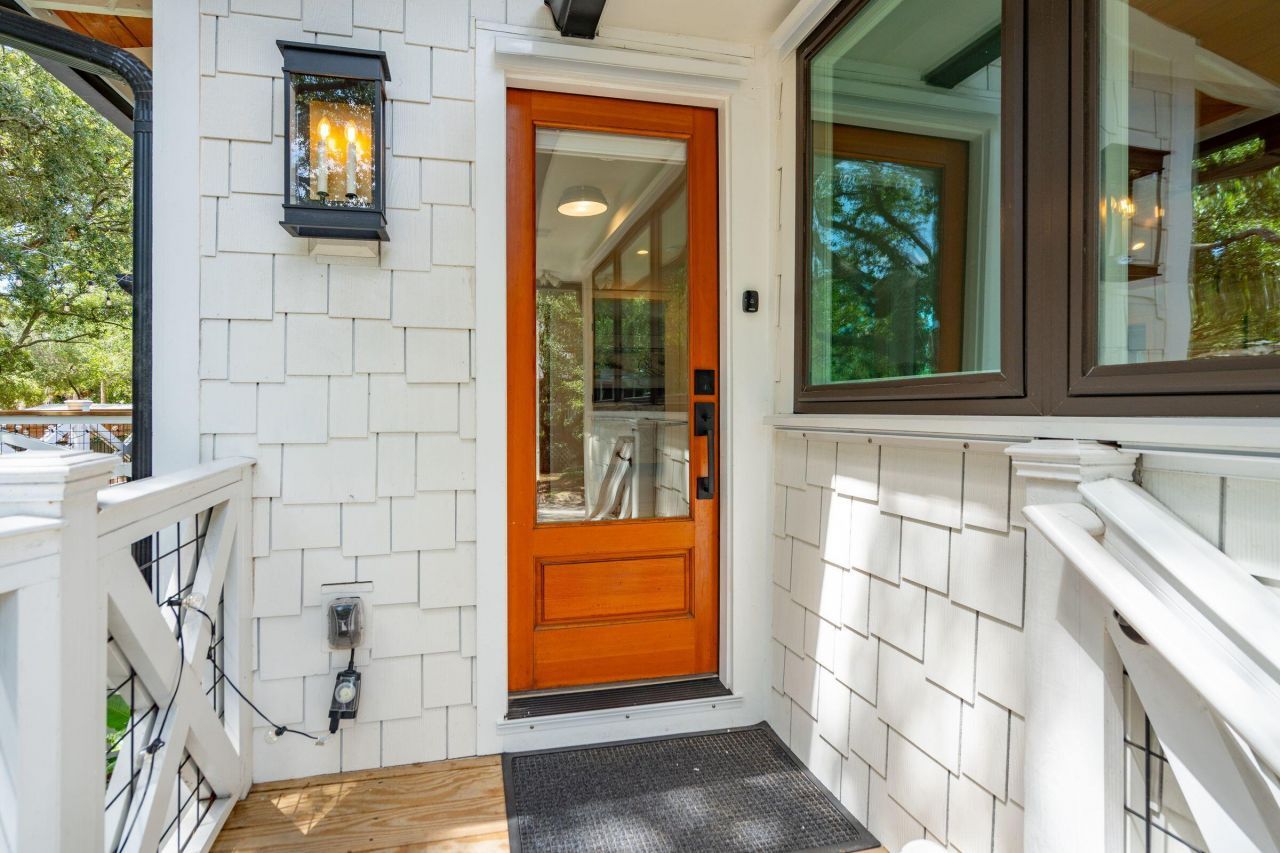 816 Palm Boulevard Photo 8