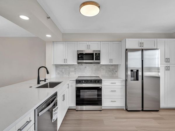 7076 Huntington Lane, Unit 803, Delray Beach, FL 33446