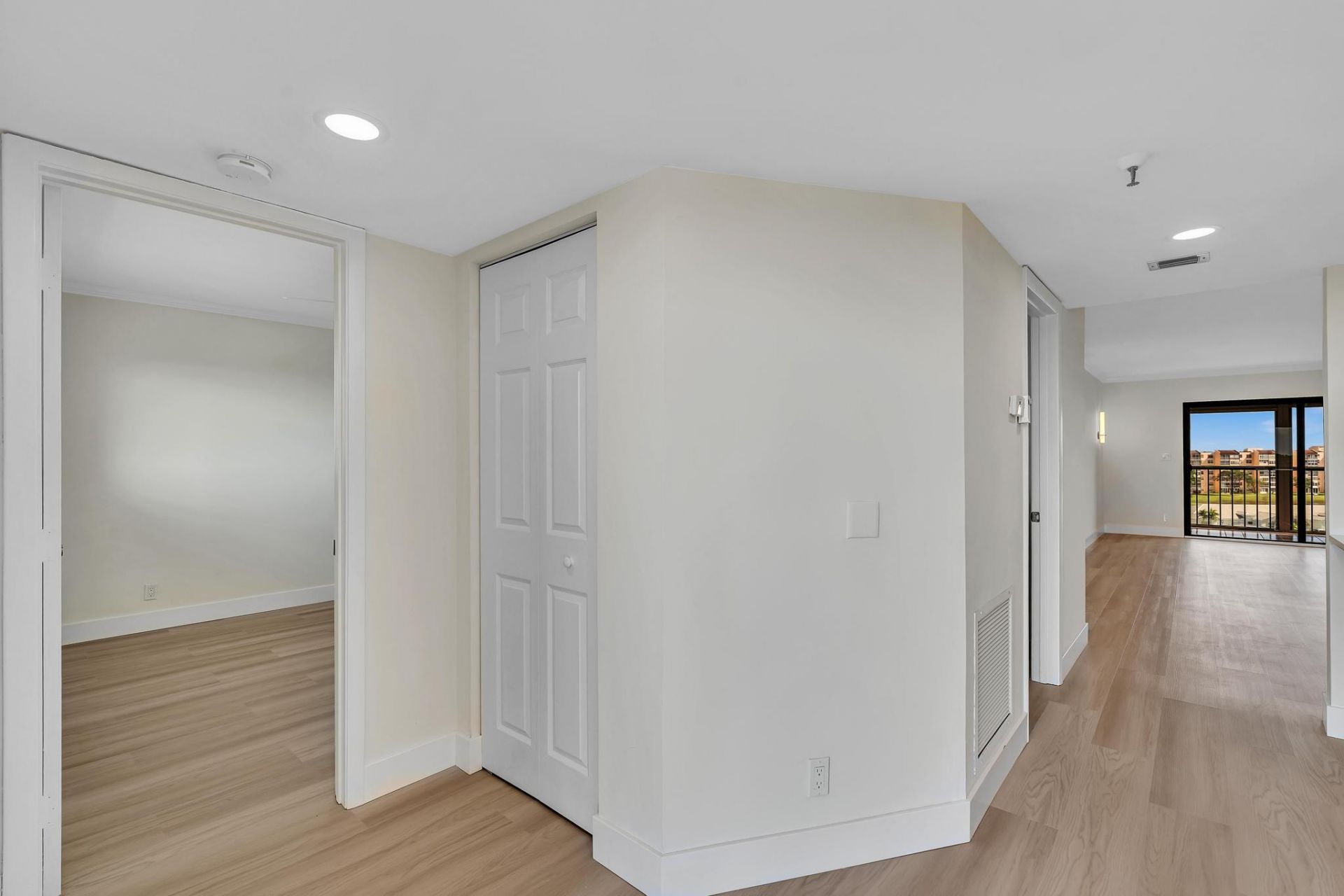 7076 Huntington Lane, Unit 803, Delray Beach, FL 33446 Photo