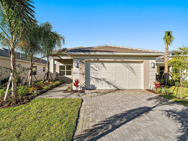 14225 SW Waterfall Lane, Port Saint Lucie, FL 34987