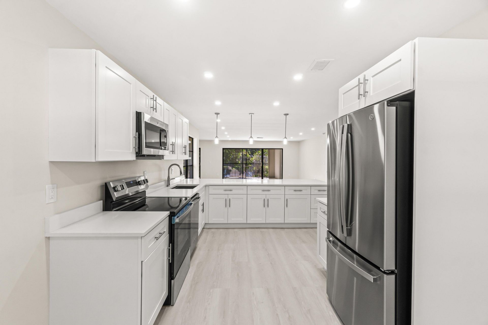 14 Westgate Lane, Unit B, Boynton Beach, FL 33436 Photo