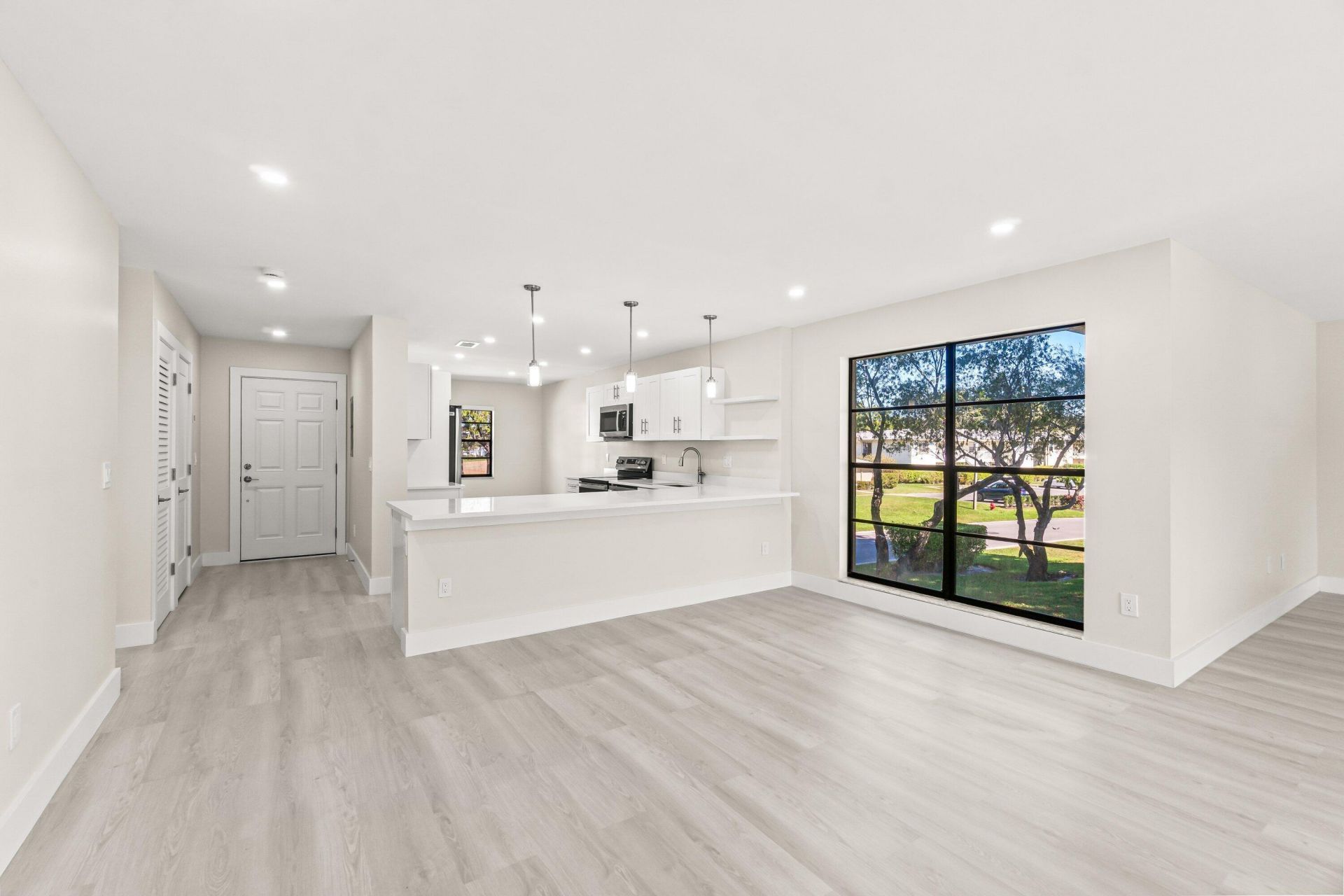 14 Westgate Lane, Unit B, Boynton Beach, FL 33436 Photo