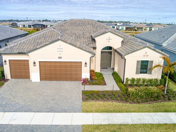 8572 SW Felicita Way, Port Saint Lucie, FL 34987