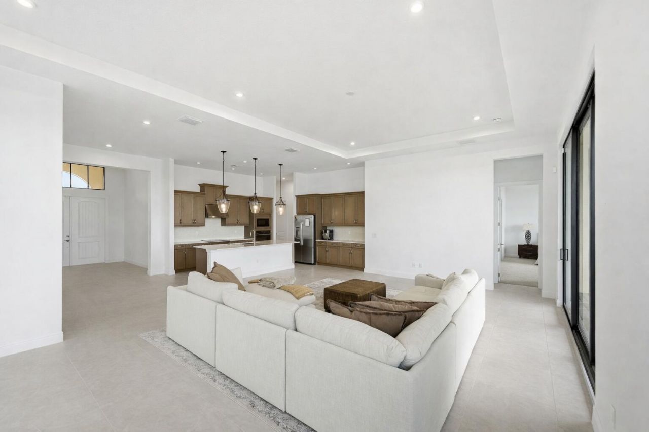 8572 SW Felicita Way, Port Saint Lucie, FL 34987 Photo