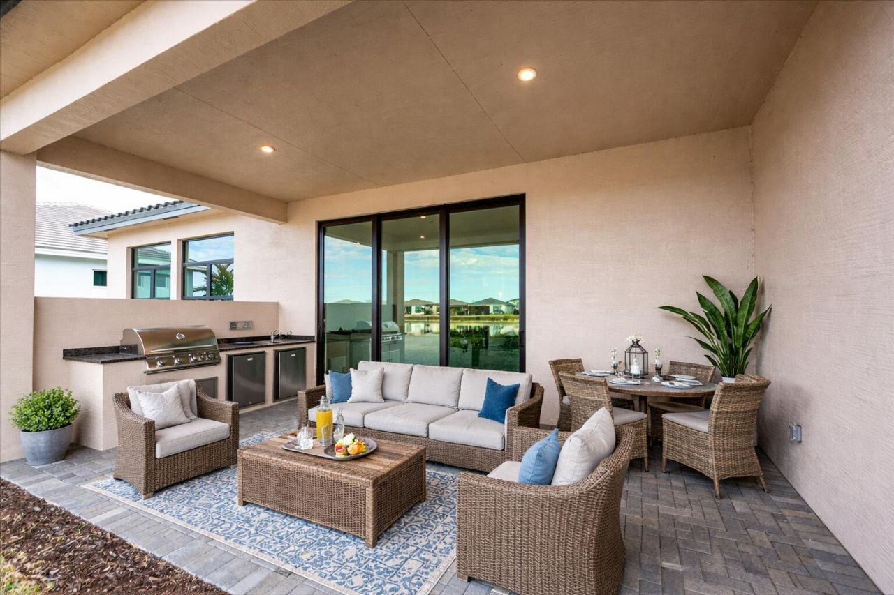 8572 SW Felicita Way, Port Saint Lucie, FL 34987 Photo