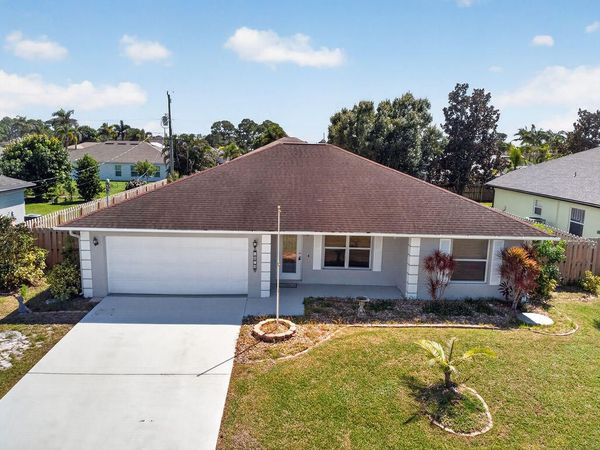 1874 SW Capehart Avenue, Port St. Lucie, FL 34953