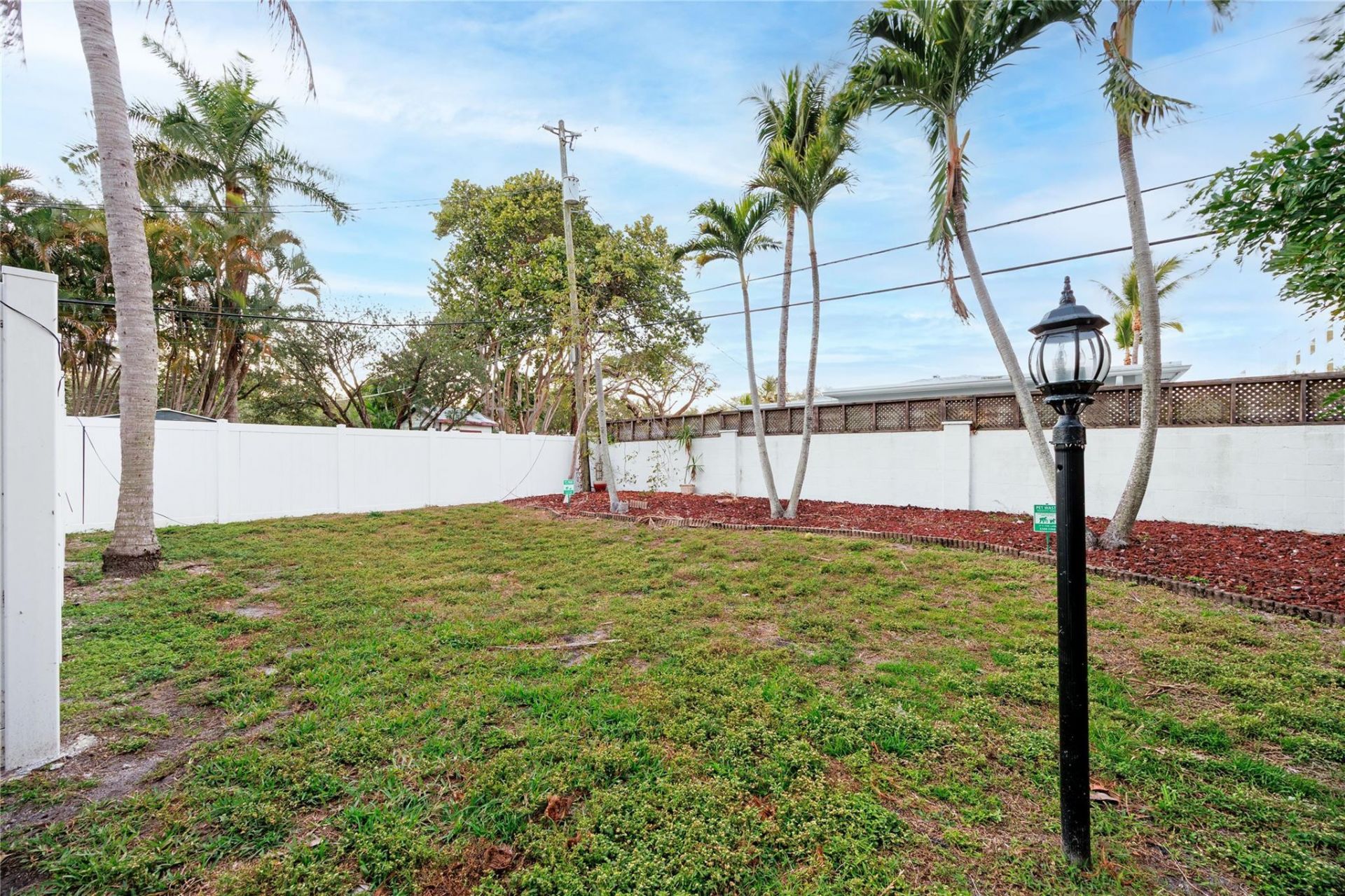 413 SE 16th Street, Unit 4, Fort Lauderdale, FL 33316 Photo