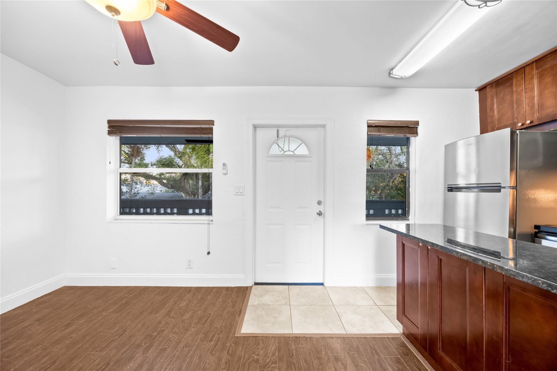 413 SE 16th Street, Unit 4, Fort Lauderdale, FL 33316 Photo