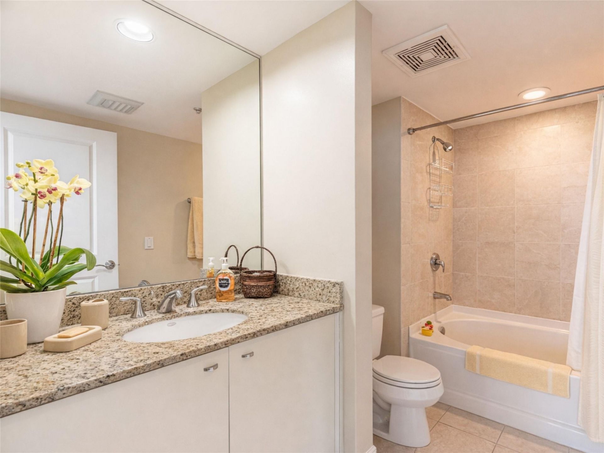 610 W Las Olas Boulevard, Unit 1213N, Fort Lauderdale, FL 33312 Photo