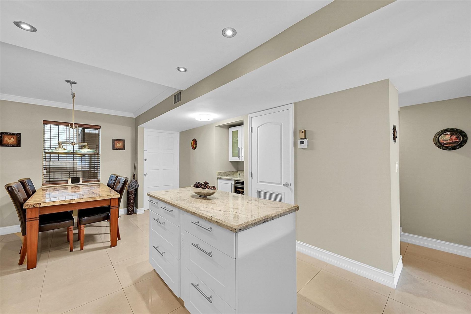 777 S Federal Hwy, Unit E-205, Pompano Beach, FL 33062 Photo