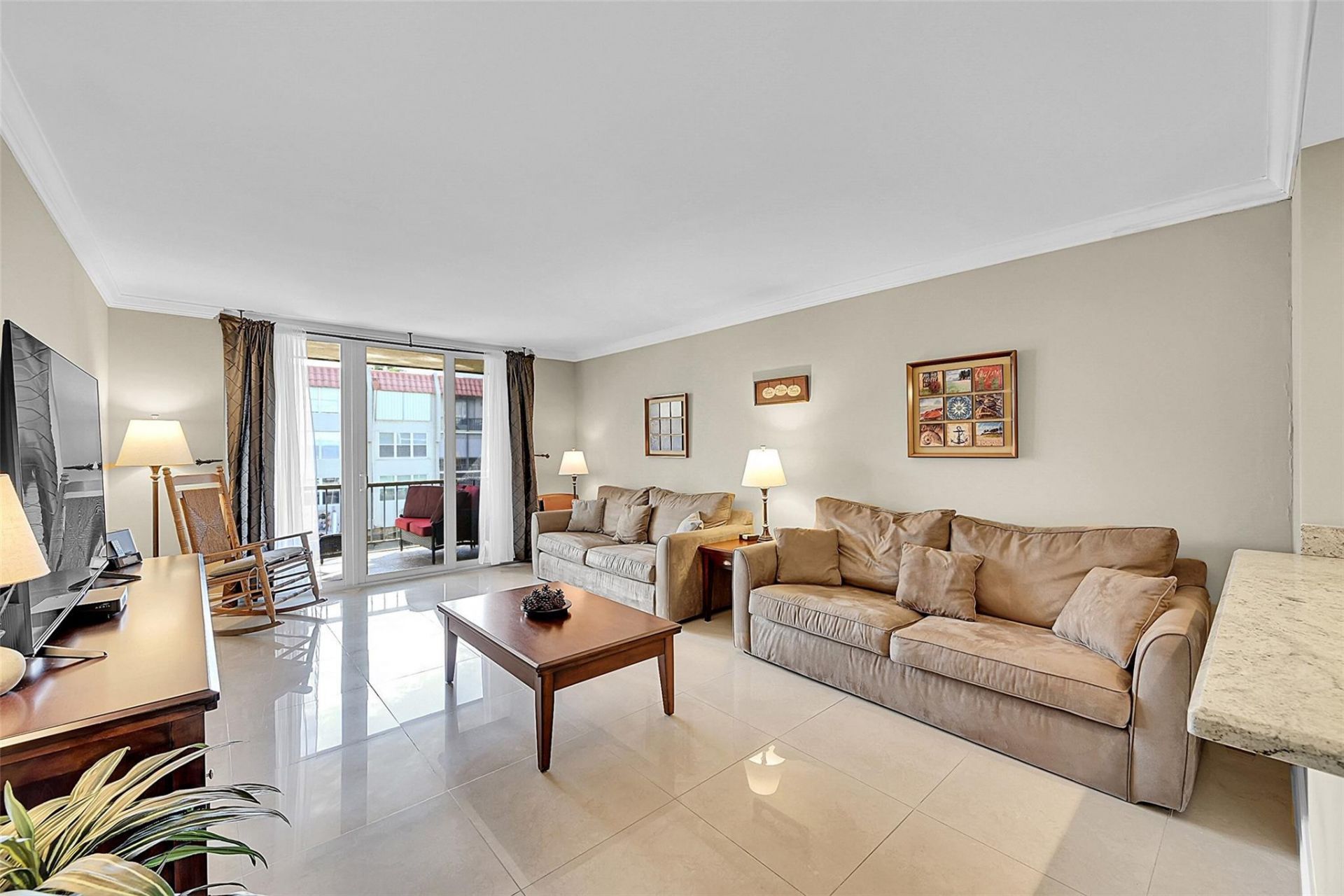 777 S Federal Hwy, Unit E-205, Pompano Beach, FL 33062 Photo