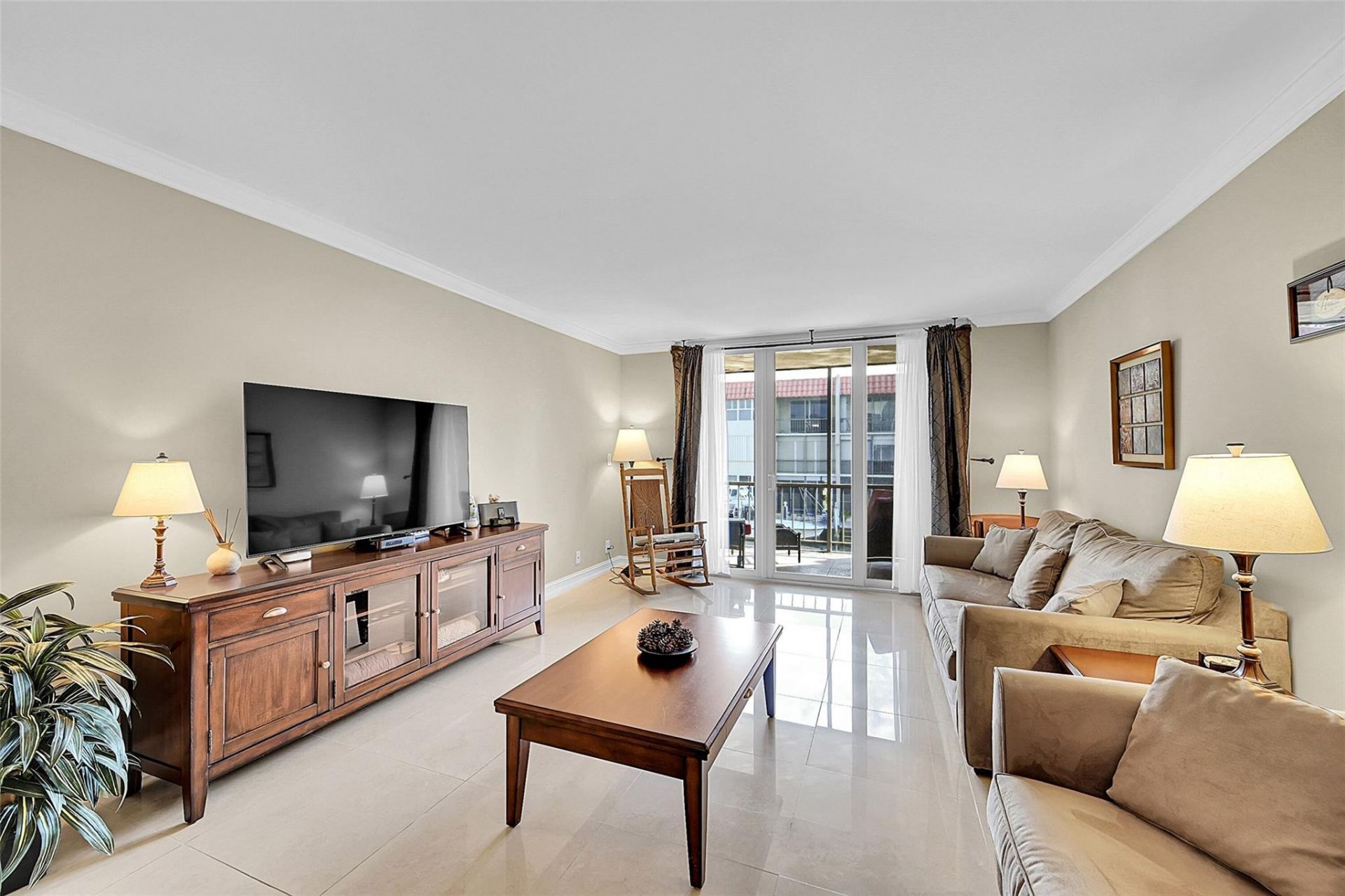 777 S Federal Hwy, Unit E-205, Pompano Beach, FL 33062 Photo