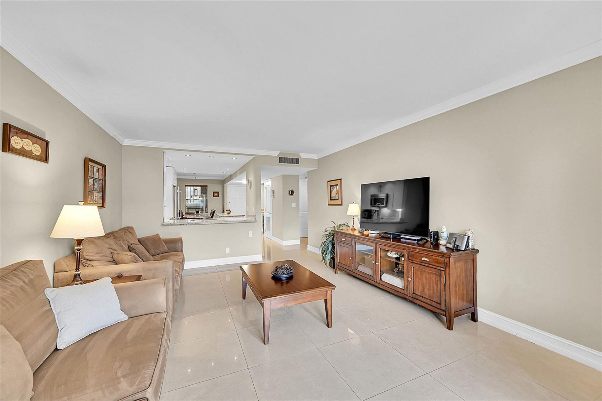 777 S Federal Hwy, Unit E-205, Pompano Beach, FL 33062 Photo