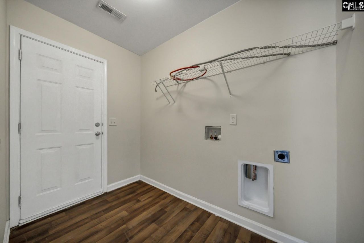 233 Leica Lane Photo 15