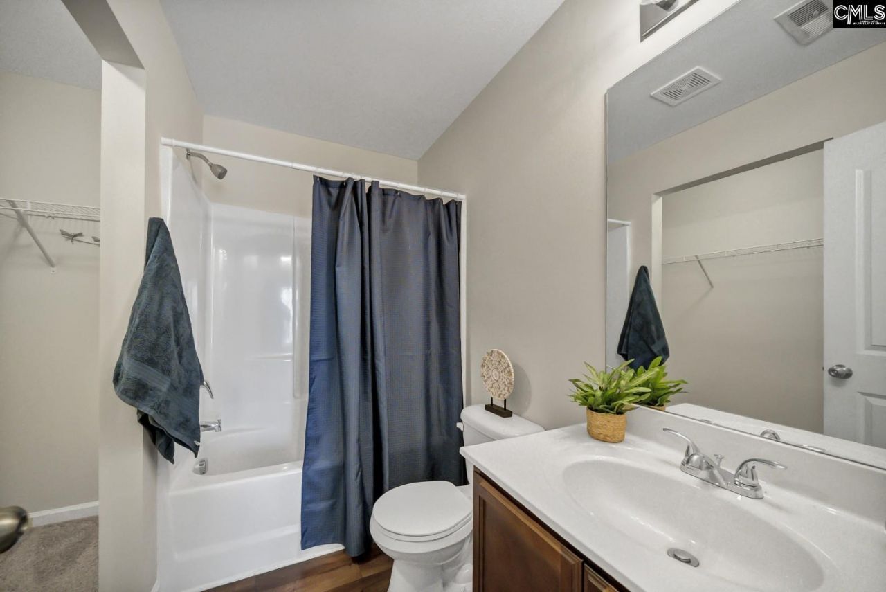 233 Leica Lane Photo 18