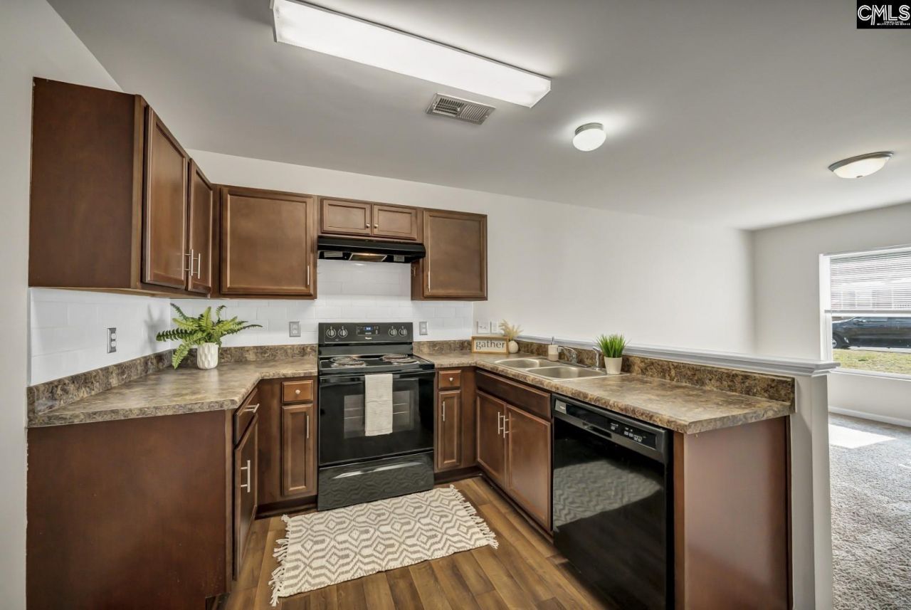 233 Leica Lane Photo 28