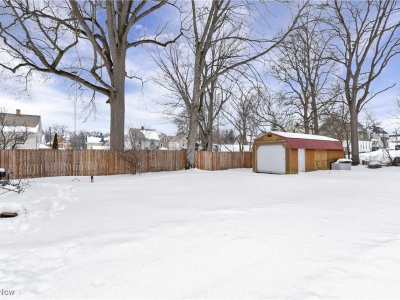 525 2nd Street, Elyria, OH 44035 Photo 10