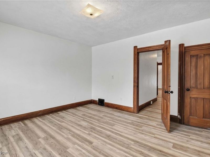 525 2nd Street, Elyria, OH 44035 Photo 36