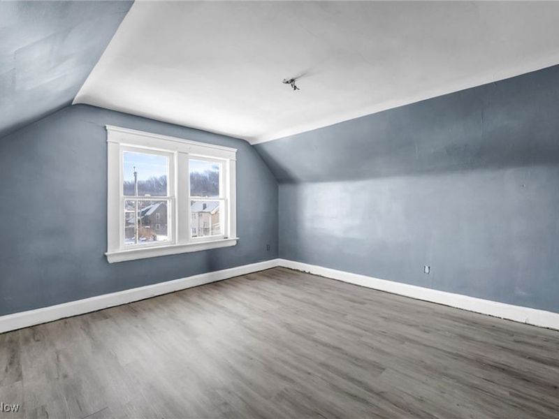 1854 Grantham Road, Cleveland, OH 44112 Photo 26