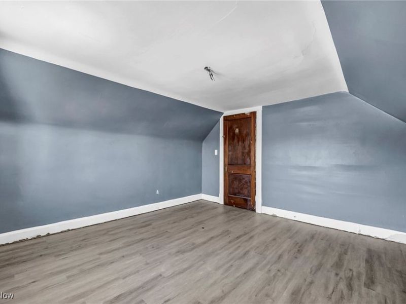 1854 Grantham Road, Cleveland, OH 44112 Photo 27