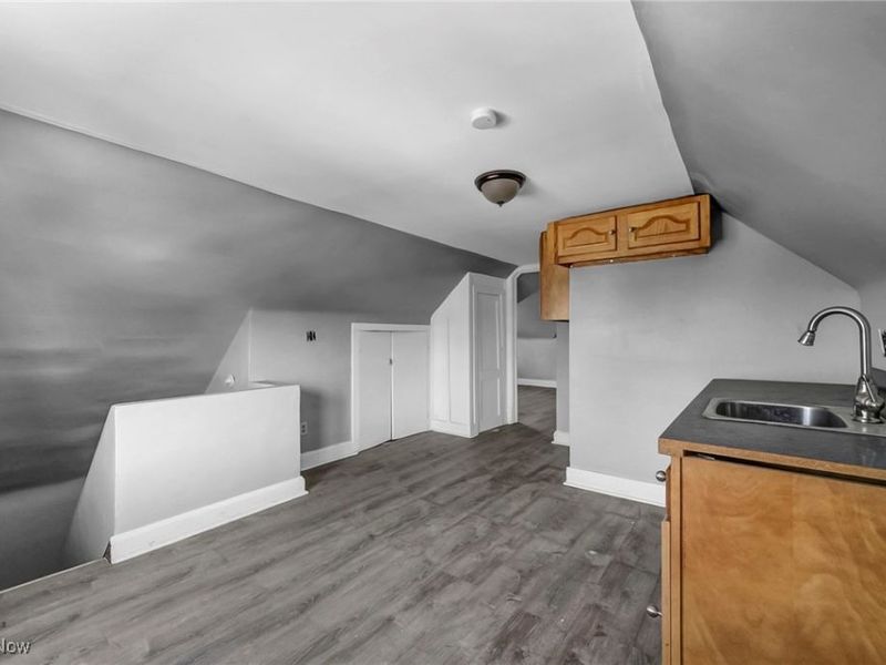 1854 Grantham Road, Cleveland, OH 44112 Photo 34