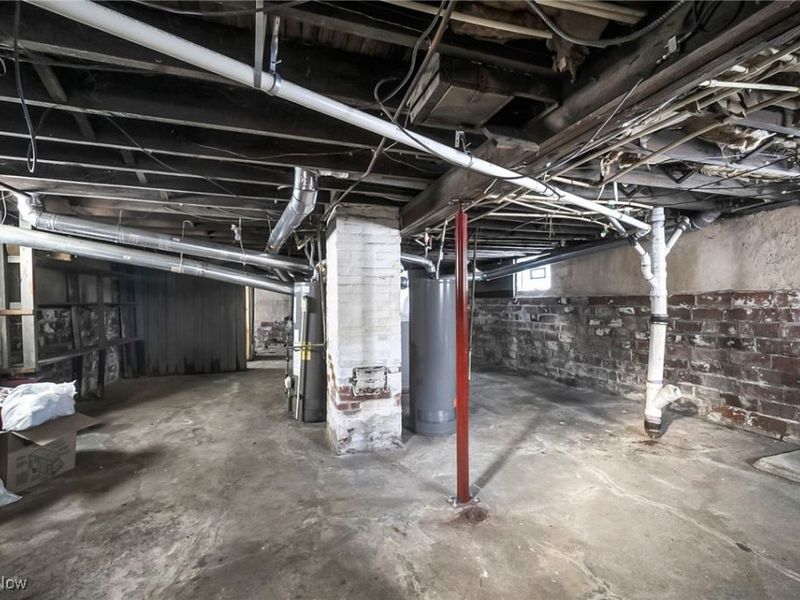 1854 Grantham Road, Cleveland, OH 44112 Photo 40