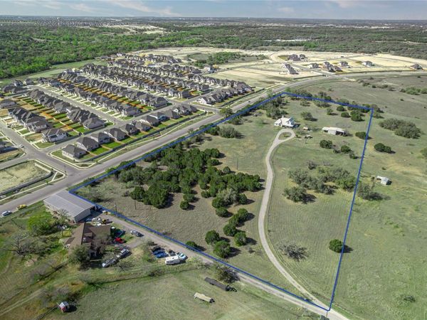 310 Craigen RD, Liberty Hill, TX 78642