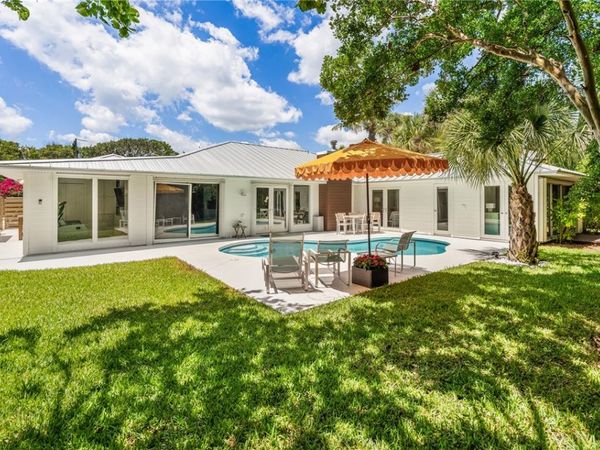 1970 Coco Plum Lane, Vero Beach, FL 32963