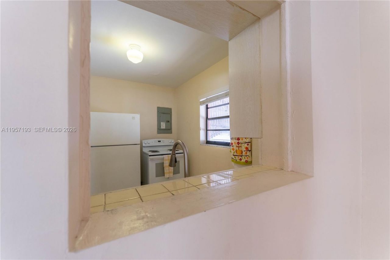 4381 SW 5th Ter, Miami, FL 33134 Photo