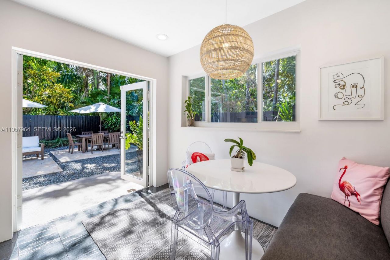 5100 SW 75th St, Miami, FL 33143 Photo