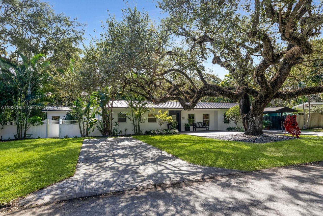 5100 SW 75th St, Miami, FL 33143 Photo