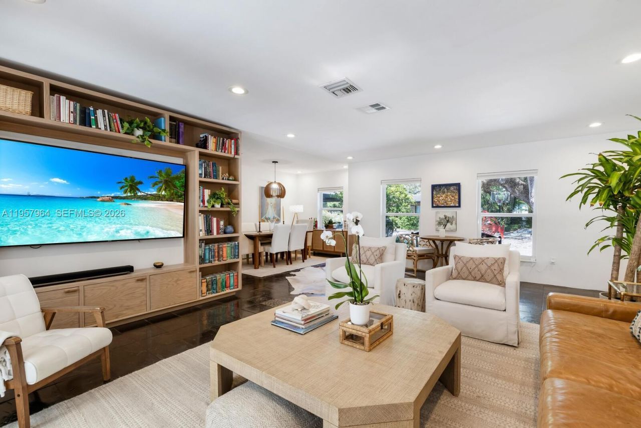 5100 SW 75th St, Miami, FL 33143 Photo