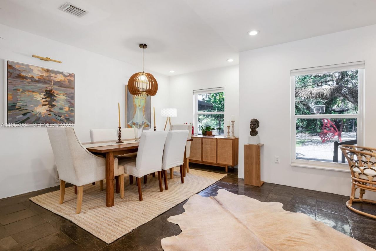 5100 SW 75th St, Miami, FL 33143 Photo