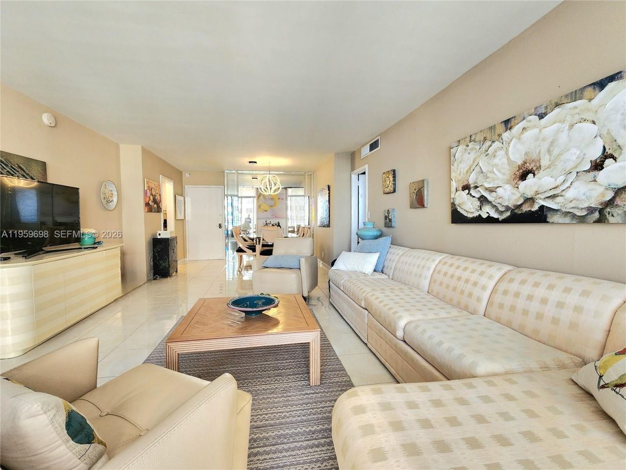 2030 S Ocean Dr, Unit 823, Hallandale Beach, FL 33009 Photo