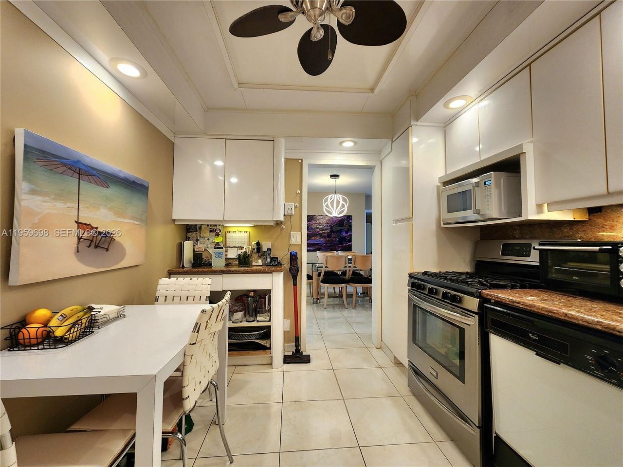 2030 S Ocean Dr, Unit 823, Hallandale Beach, FL 33009 Photo