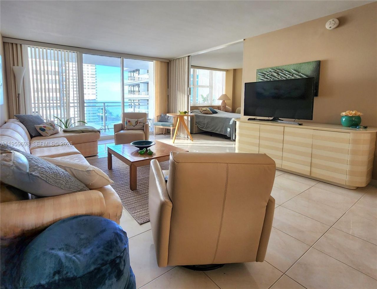 2030 S Ocean Dr, Unit 823, Hallandale Beach, FL 33009 Photo