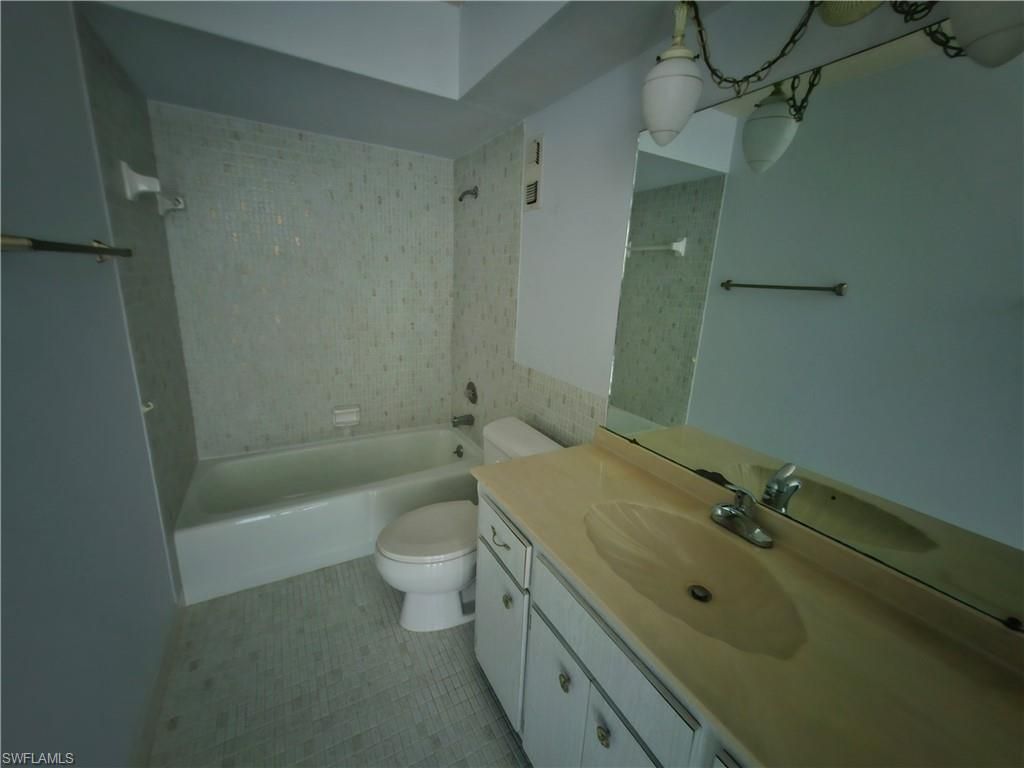 1830 Brantley Rd, Unit F204, Fort Myers, FL 33907 Photo