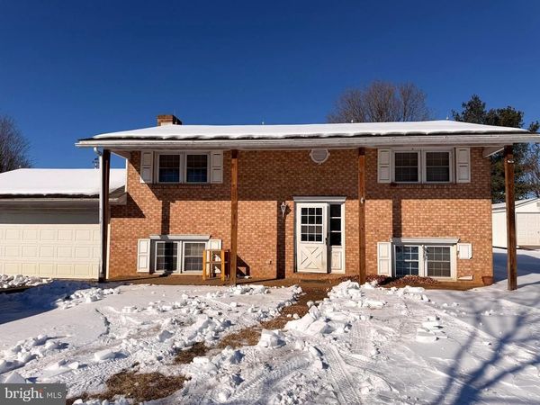 122 SKYMONT DRIVE, BROADWAY, VA 22815