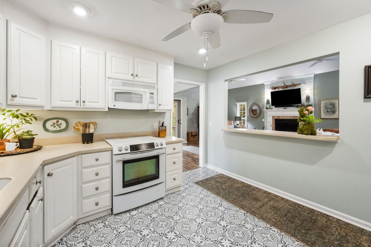 145 Old Tram Way  Photo 6