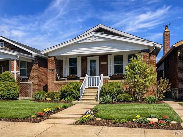 5139 Goethe Avenue, St Louis, MO 63109