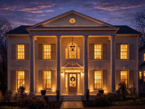 107 Chatsworth Dr, Nashville, TN 37215