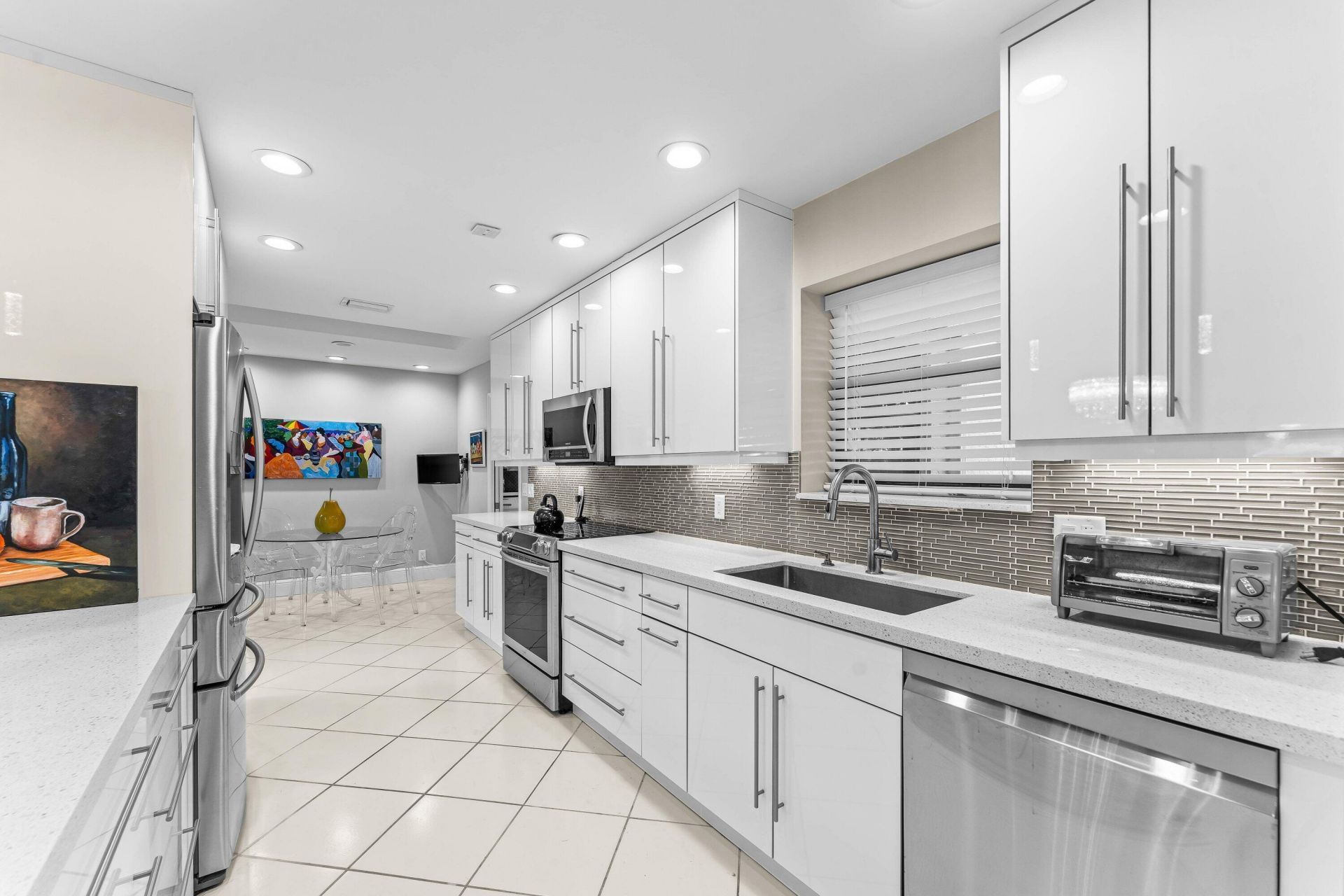 37 Clubhouse Lane, Boynton Beach, FL 33436 Photo