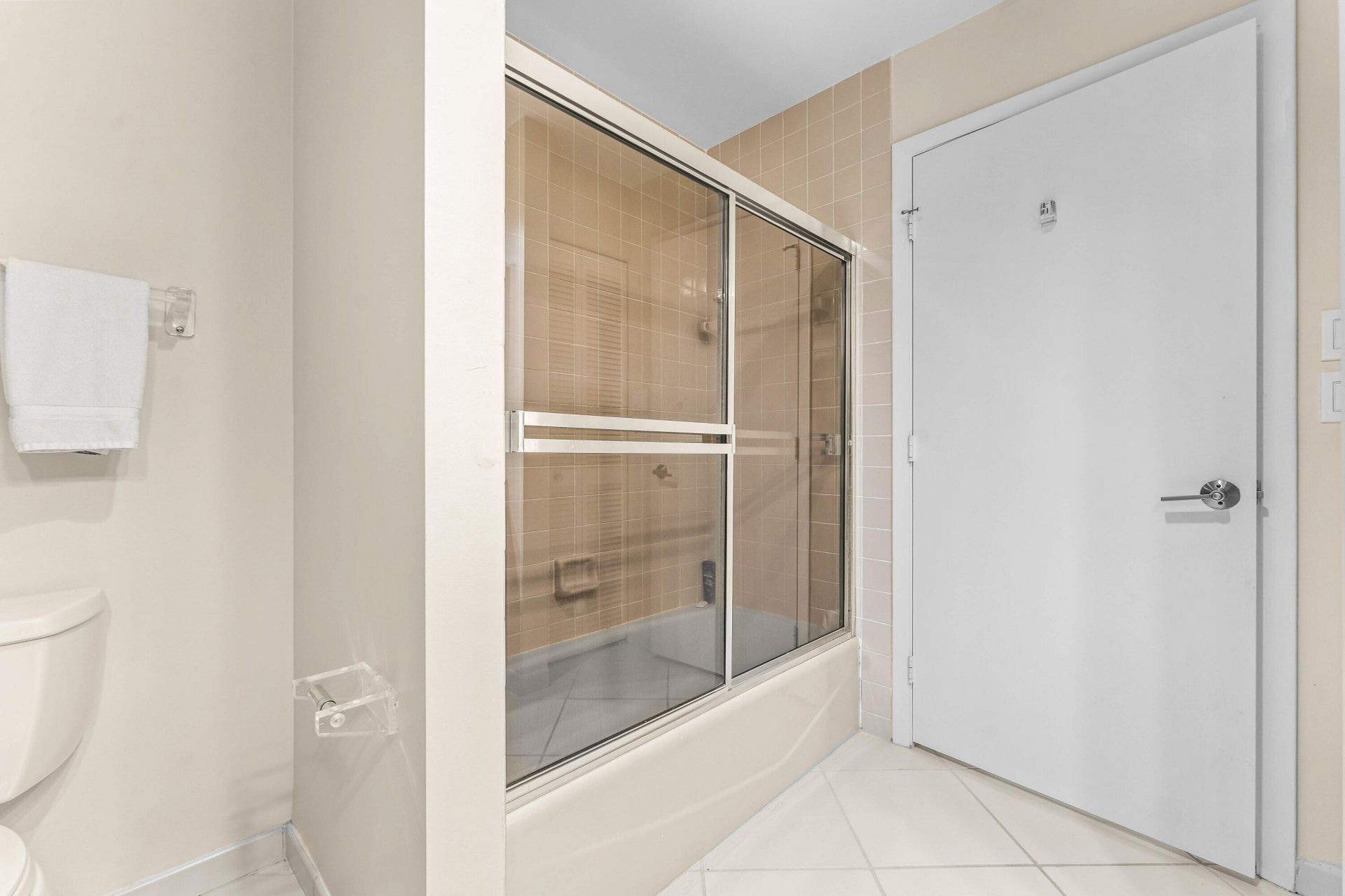 37 Clubhouse Lane, Boynton Beach, FL 33436 Photo